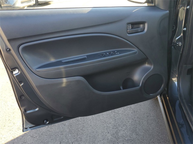 Vehicle image 16 of 30