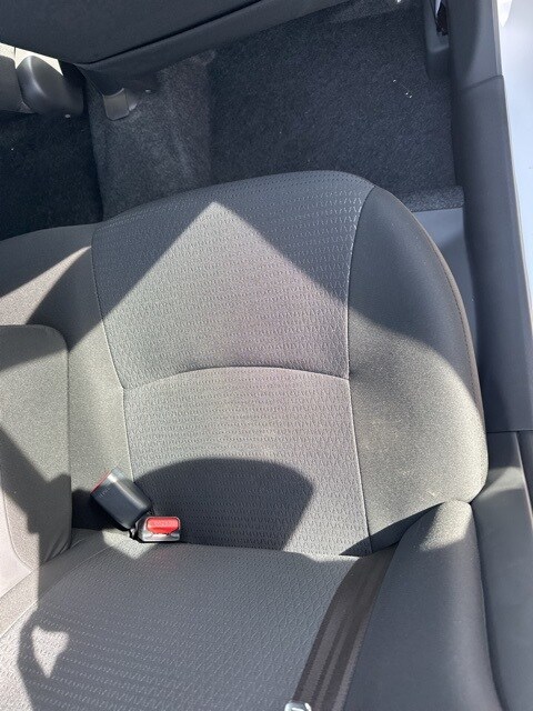 Vehicle image 15 of 32