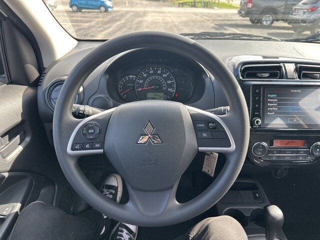 Vehicle image 30 of 32