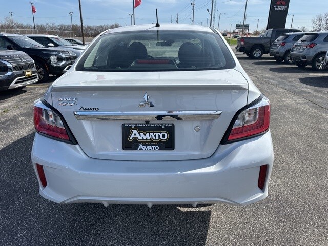 Vehicle image 7 of 32