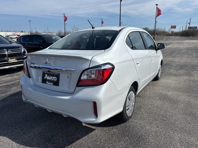 Vehicle image 6 of 32