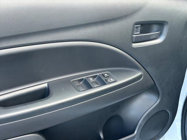 Vehicle image 10 of 20