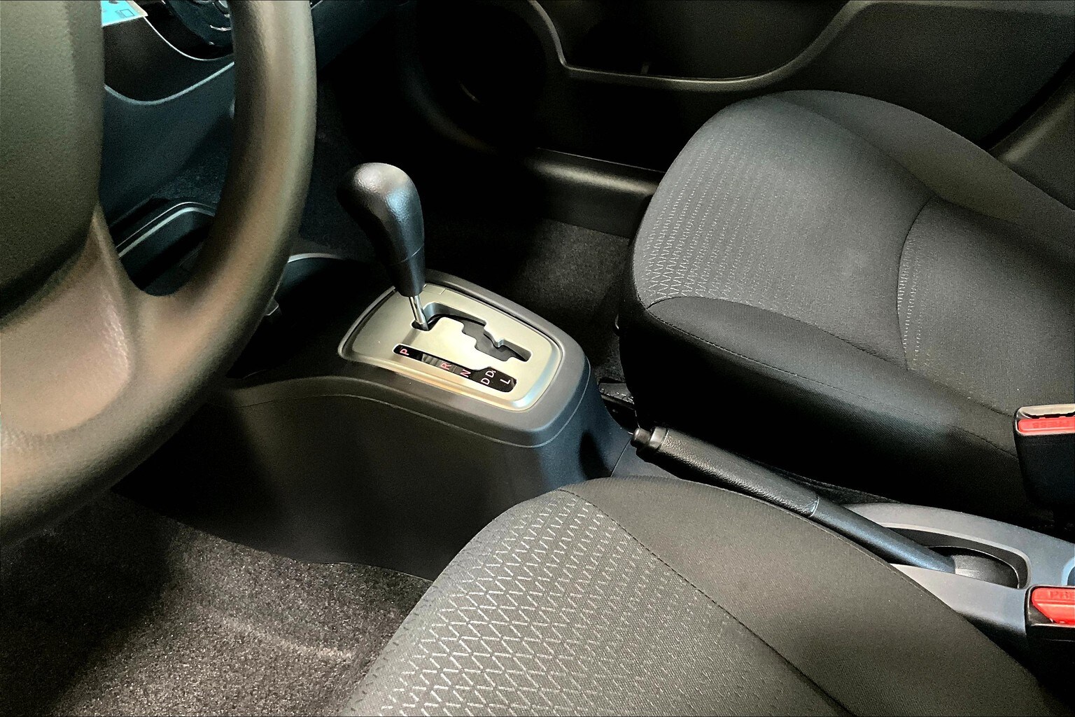 Vehicle image 12 of 14