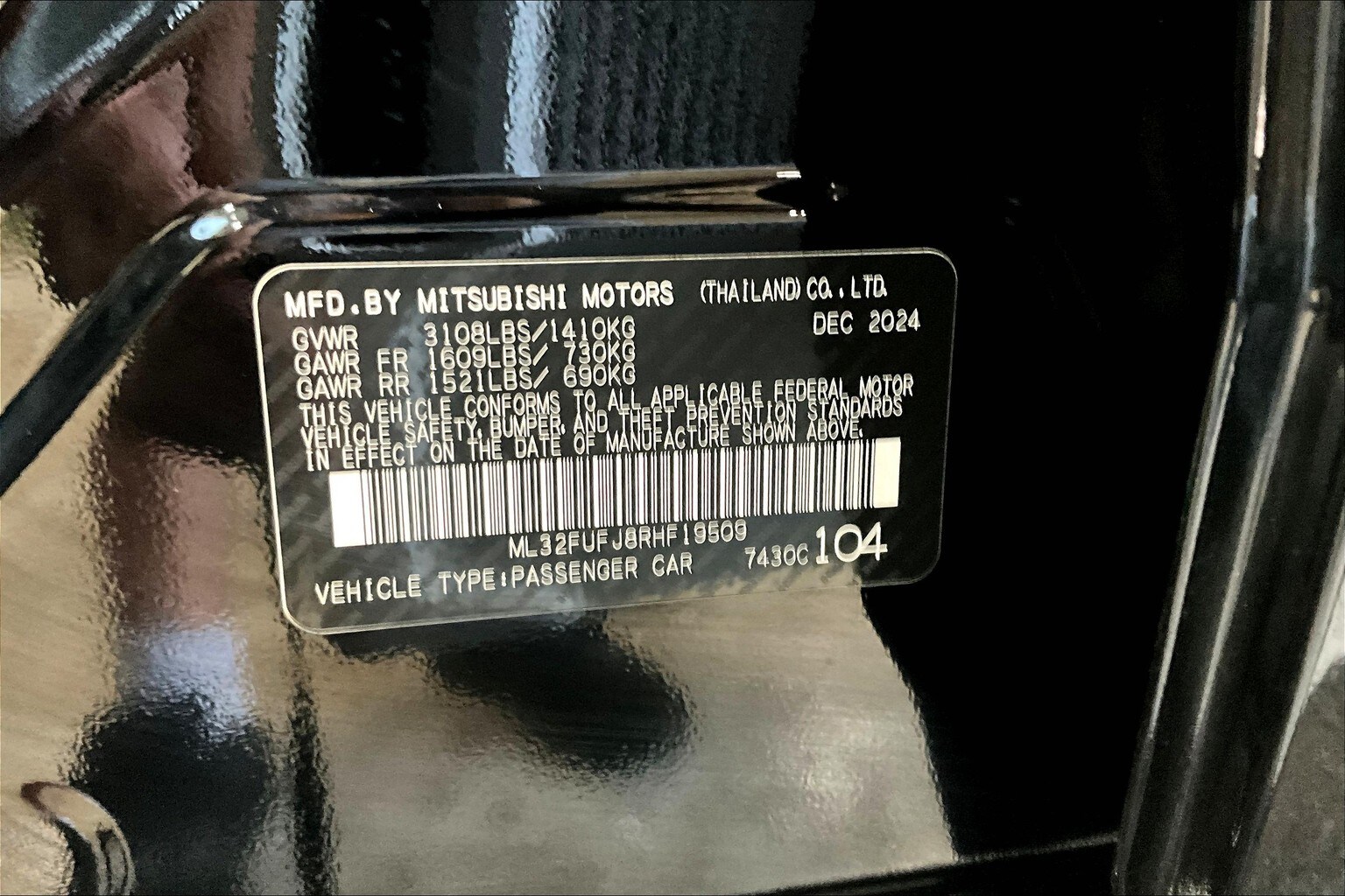 Vehicle image 13 of 14