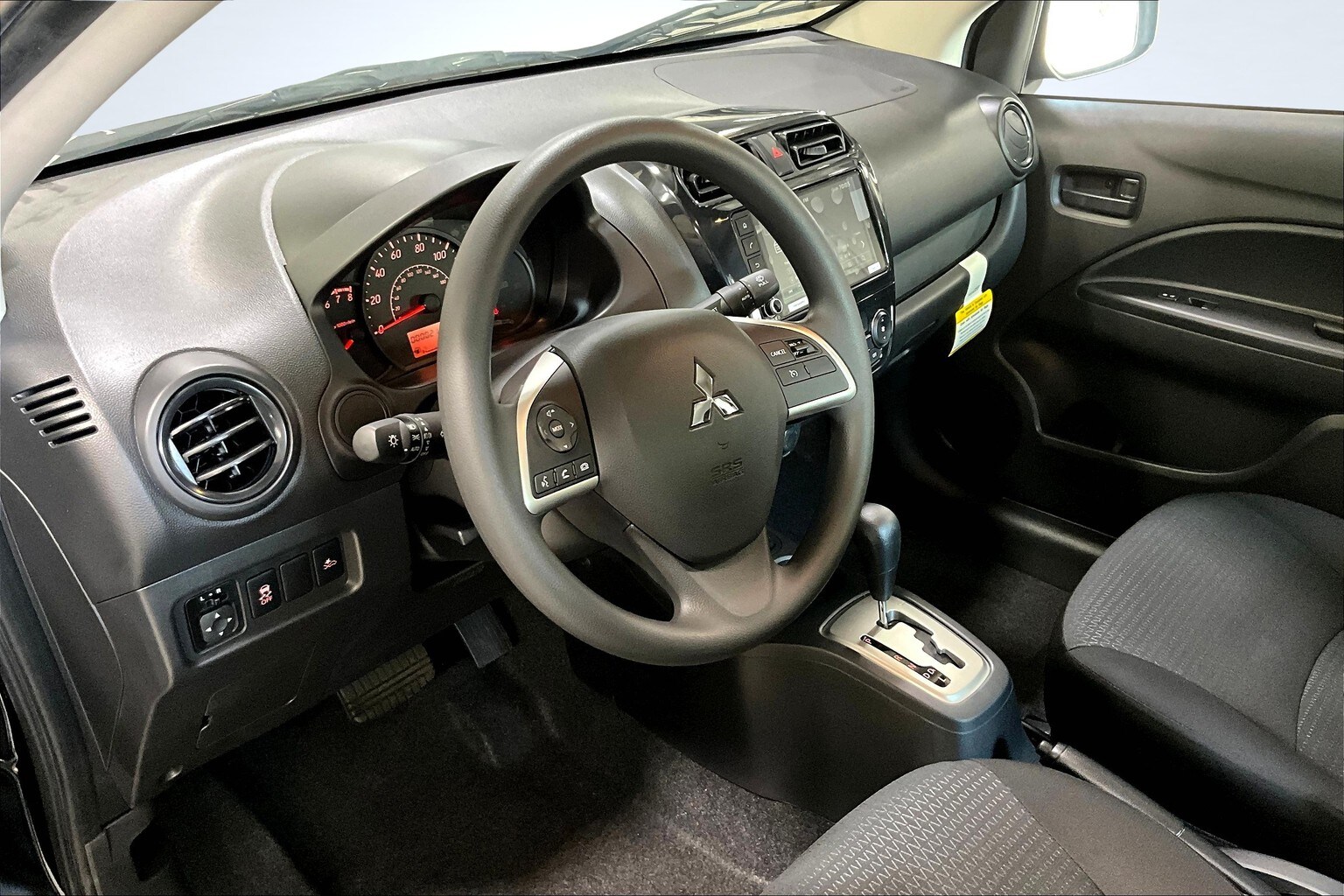 Vehicle image 9 of 14