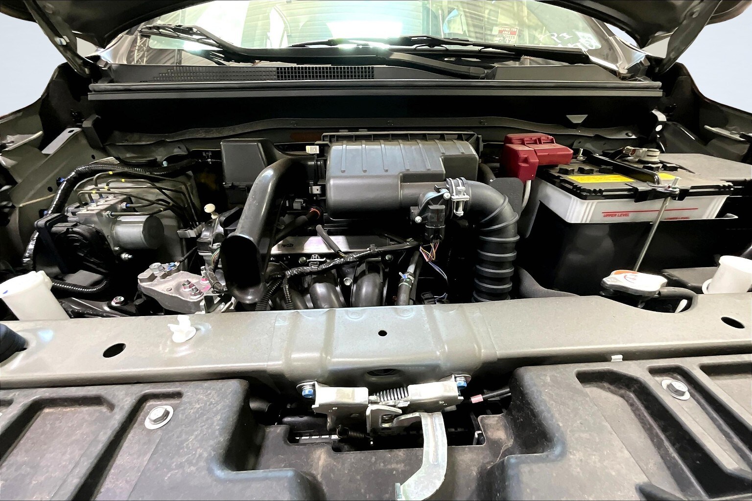 Vehicle image 5 of 14