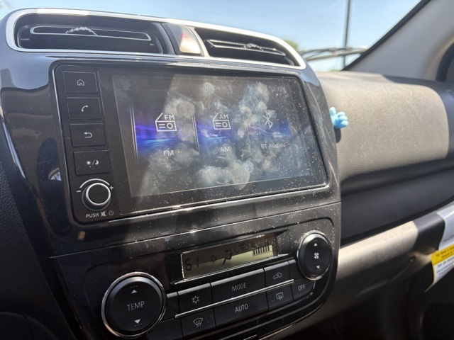 Vehicle image 21 of 30