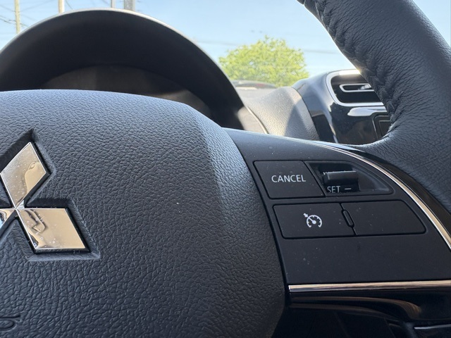 Vehicle image 19 of 30