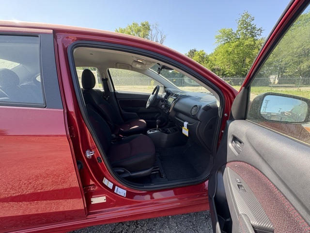 Vehicle image 14 of 30