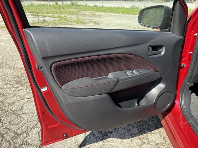 Vehicle image 15 of 30
