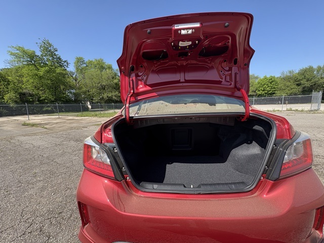 Vehicle image 12 of 30