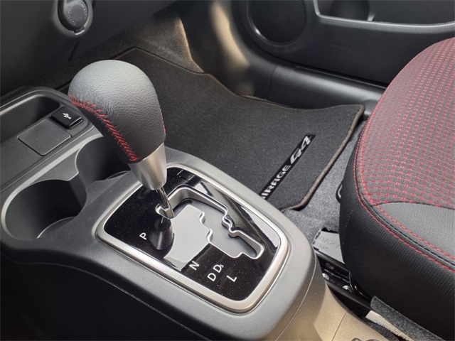 Vehicle image 16 of 26