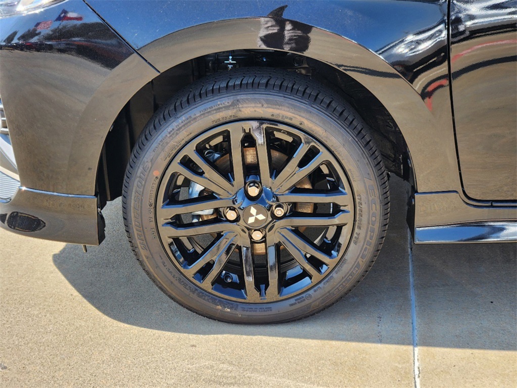 Vehicle image 9 of 21