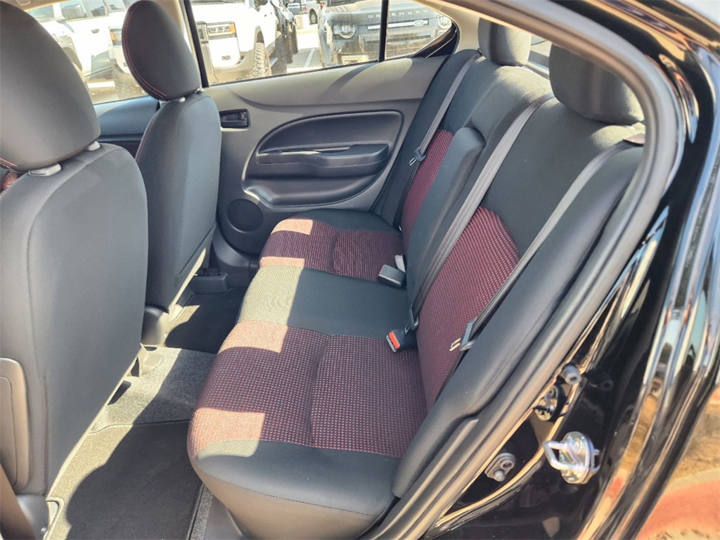 Vehicle image 19 of 21