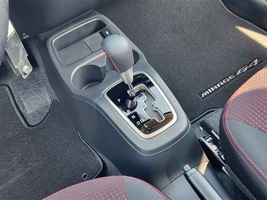 Vehicle image 14 of 21