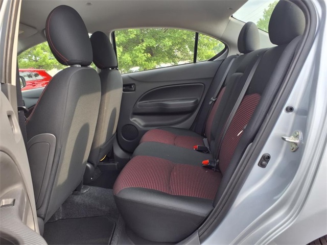Vehicle image 18 of 22