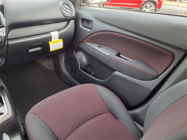 Vehicle image 20 of 22