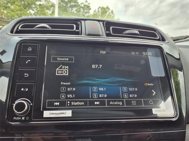 Vehicle image 9 of 22