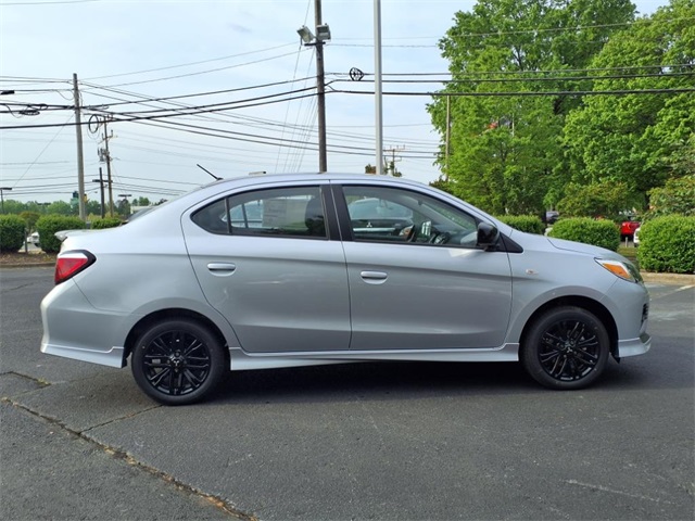 Vehicle image 4 of 22