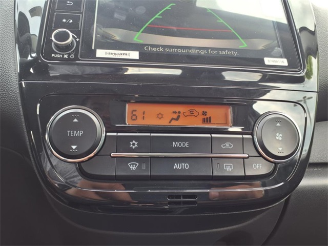 Vehicle image 11 of 22