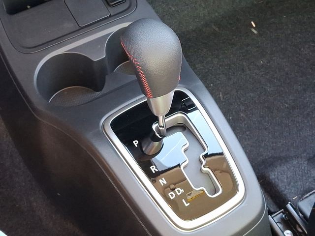 Vehicle image 7 of 11