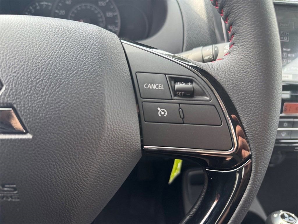 Vehicle image 32 of 45
