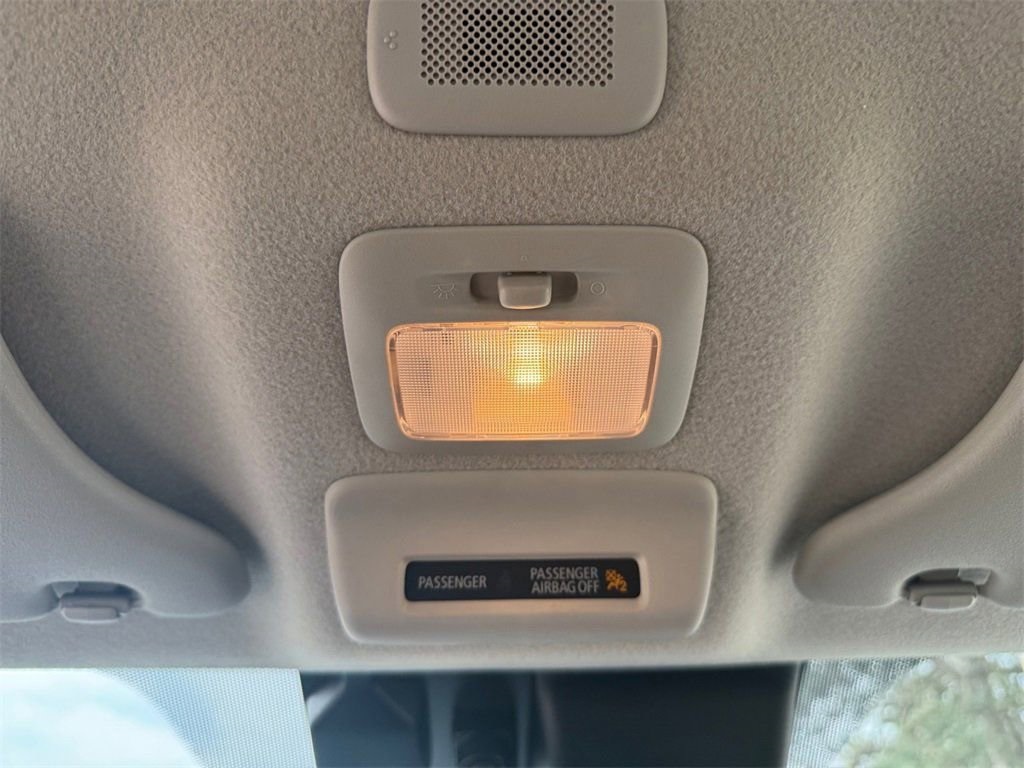 Vehicle image 28 of 45