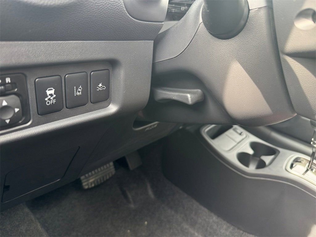 Vehicle image 34 of 45