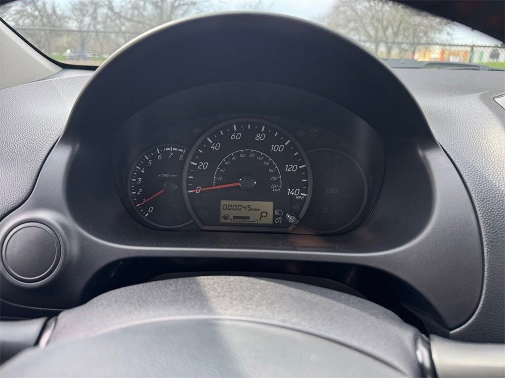 Vehicle image 19 of 45