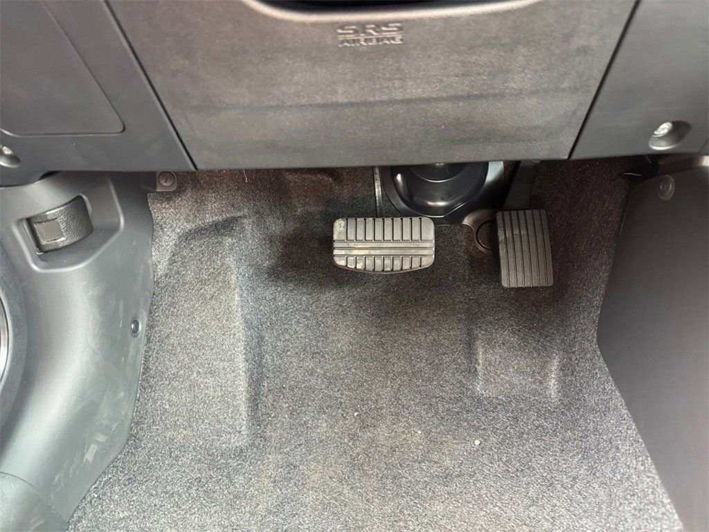 Vehicle image 12 of 45