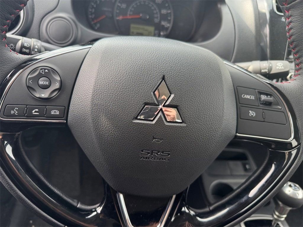 Vehicle image 31 of 45