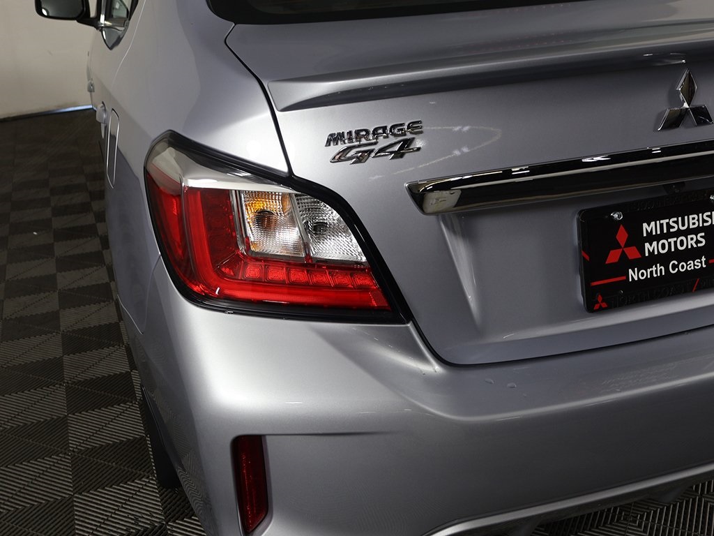 Vehicle image 15 of 42
