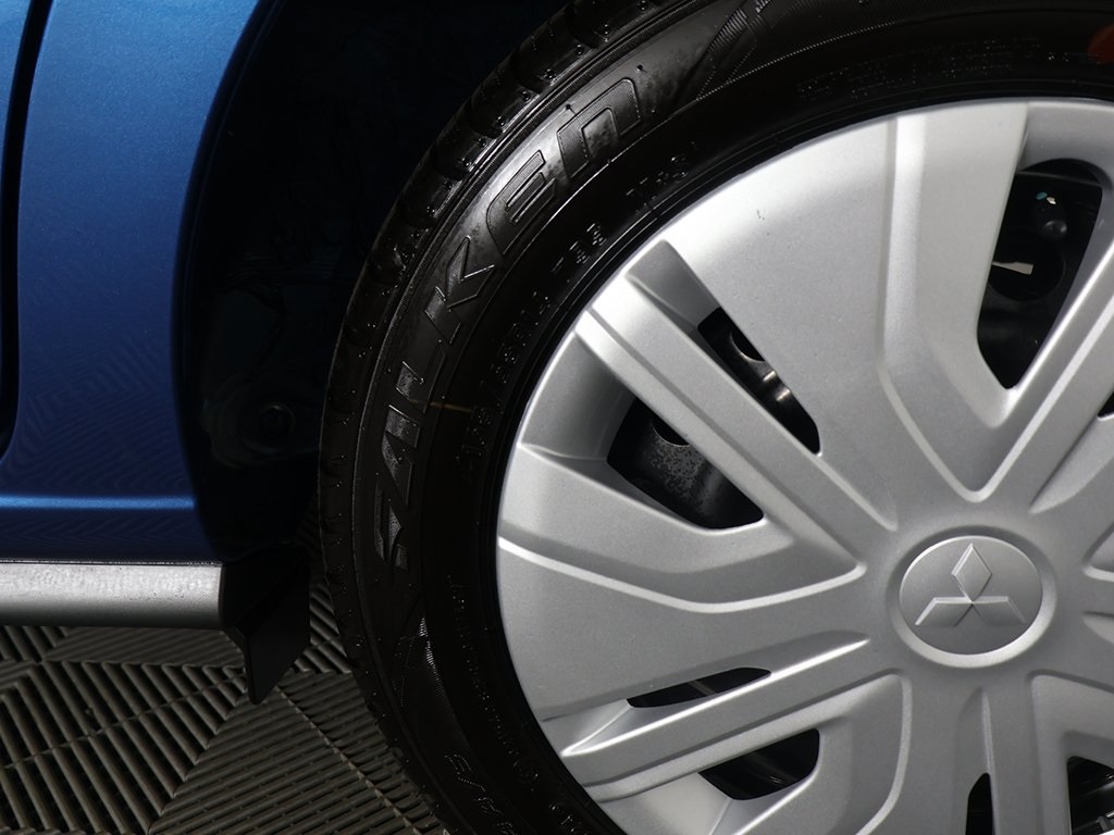 Vehicle image 19 of 42