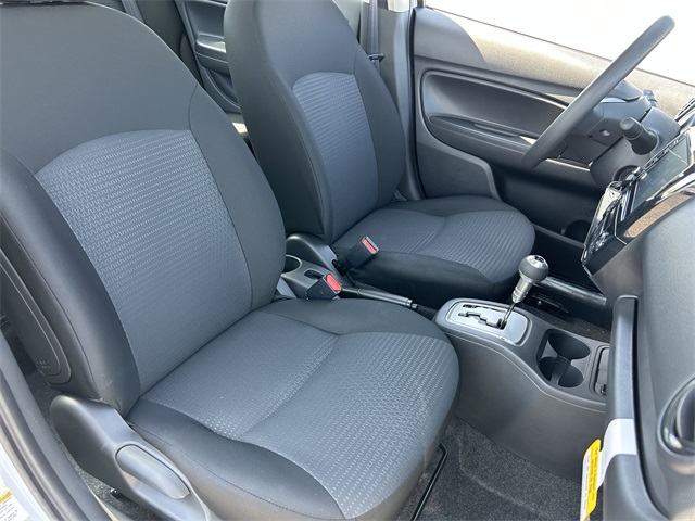 Vehicle image 7 of 32