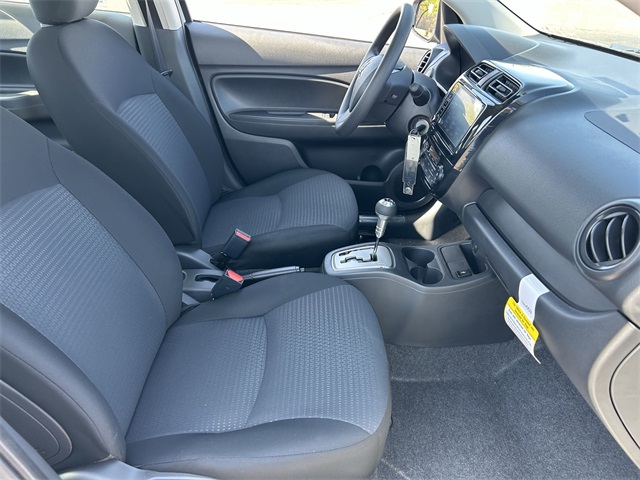 Vehicle image 8 of 32