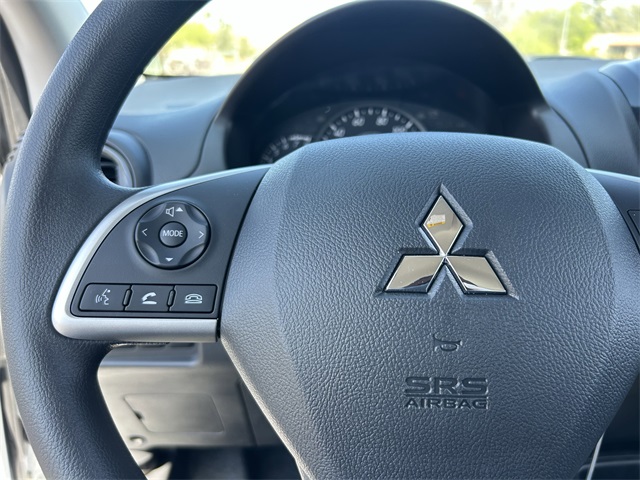 Vehicle image 25 of 32