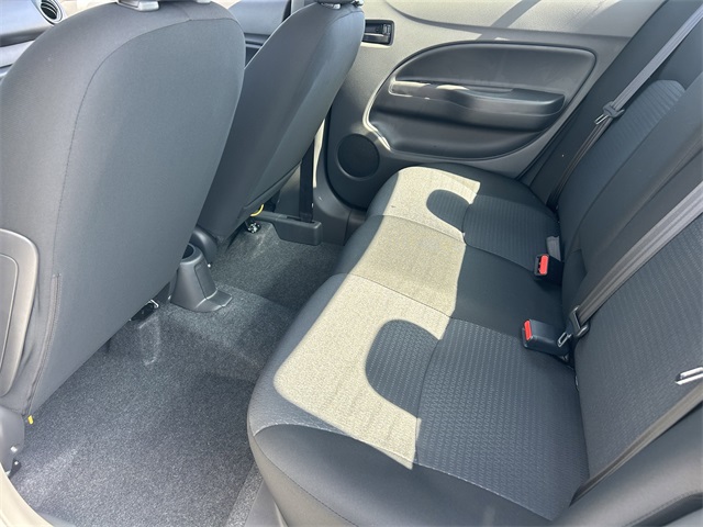 Vehicle image 11 of 32