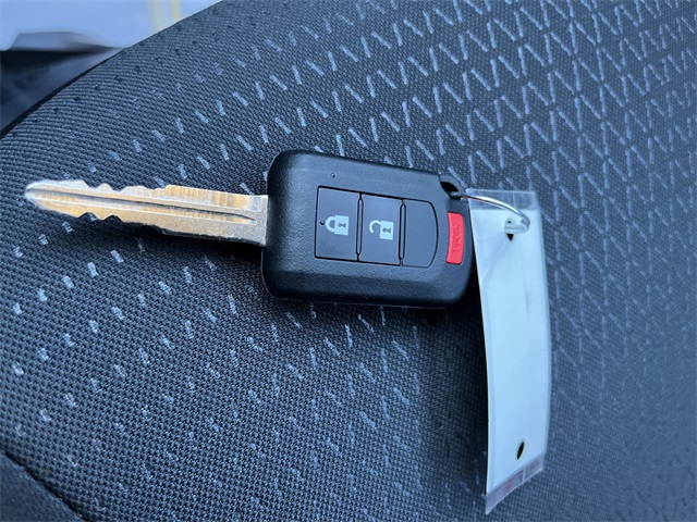 Vehicle image 21 of 26