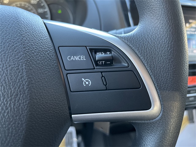 Vehicle image 23 of 26