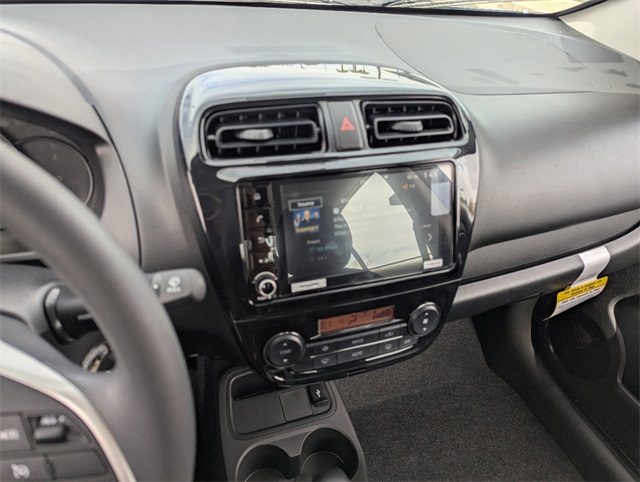 Vehicle image 15 of 19