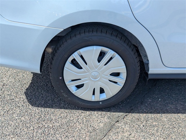 Vehicle image 5 of 19