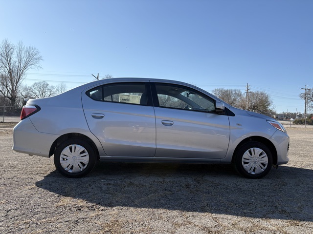 Vehicle image 4 of 32