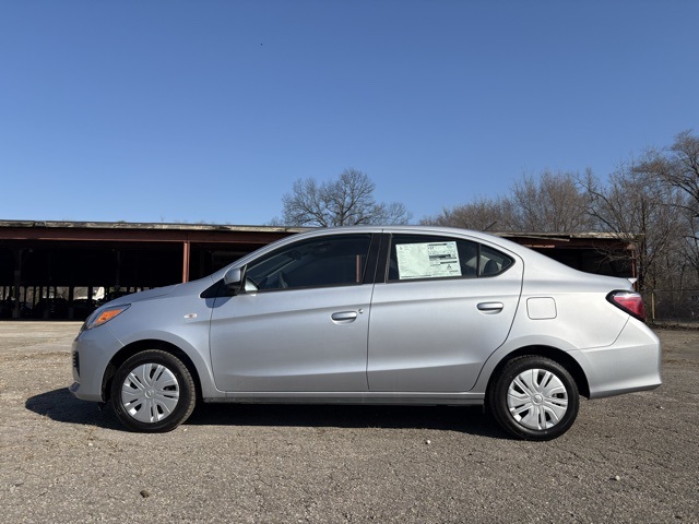 Vehicle image 8 of 32
