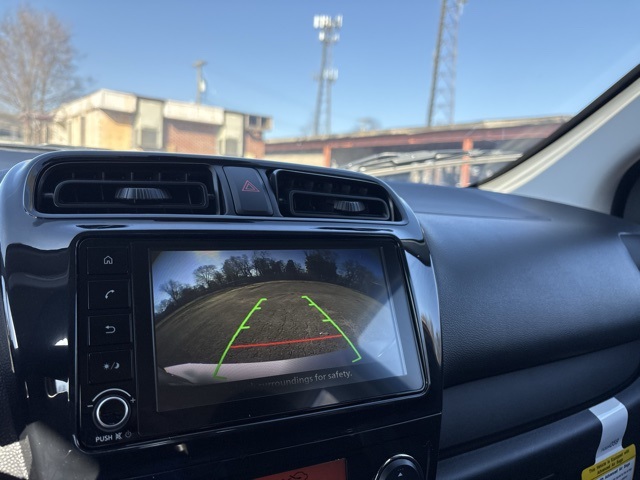 Vehicle image 26 of 32