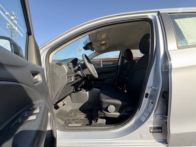 Vehicle image 10 of 32