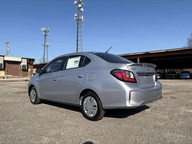 Vehicle image 7 of 32