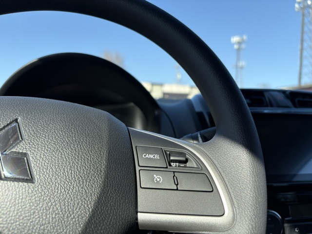 Vehicle image 21 of 32