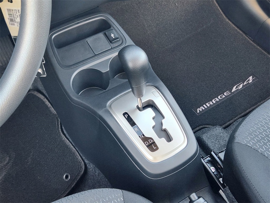 Vehicle image 14 of 21
