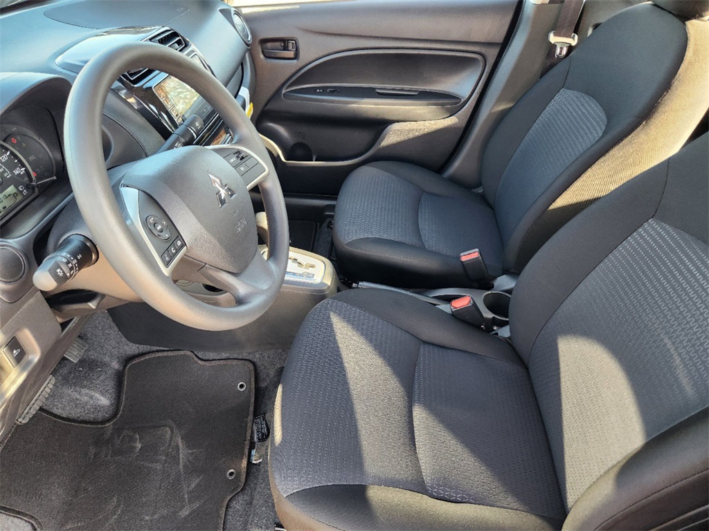Vehicle image 10 of 21