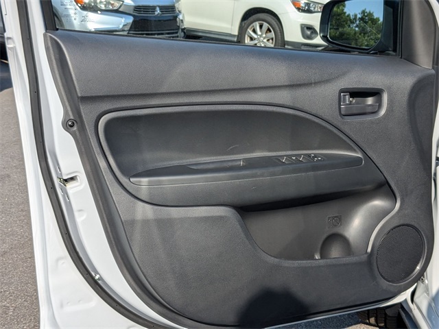 Vehicle image 11 of 28